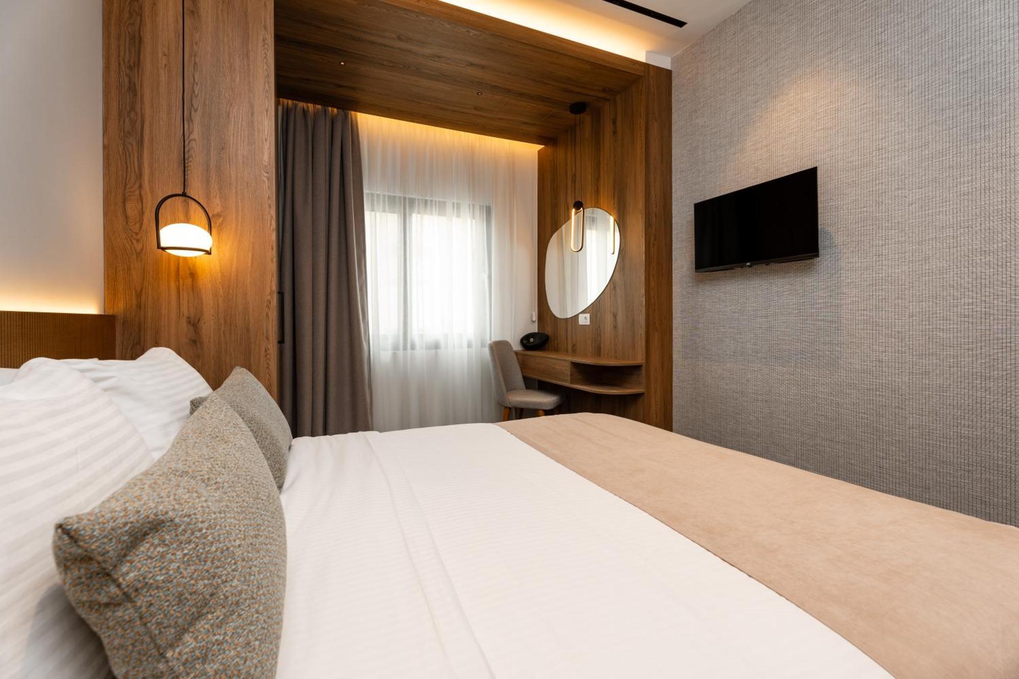 Omikron Luxury Residences Iraklion Buitenkant foto