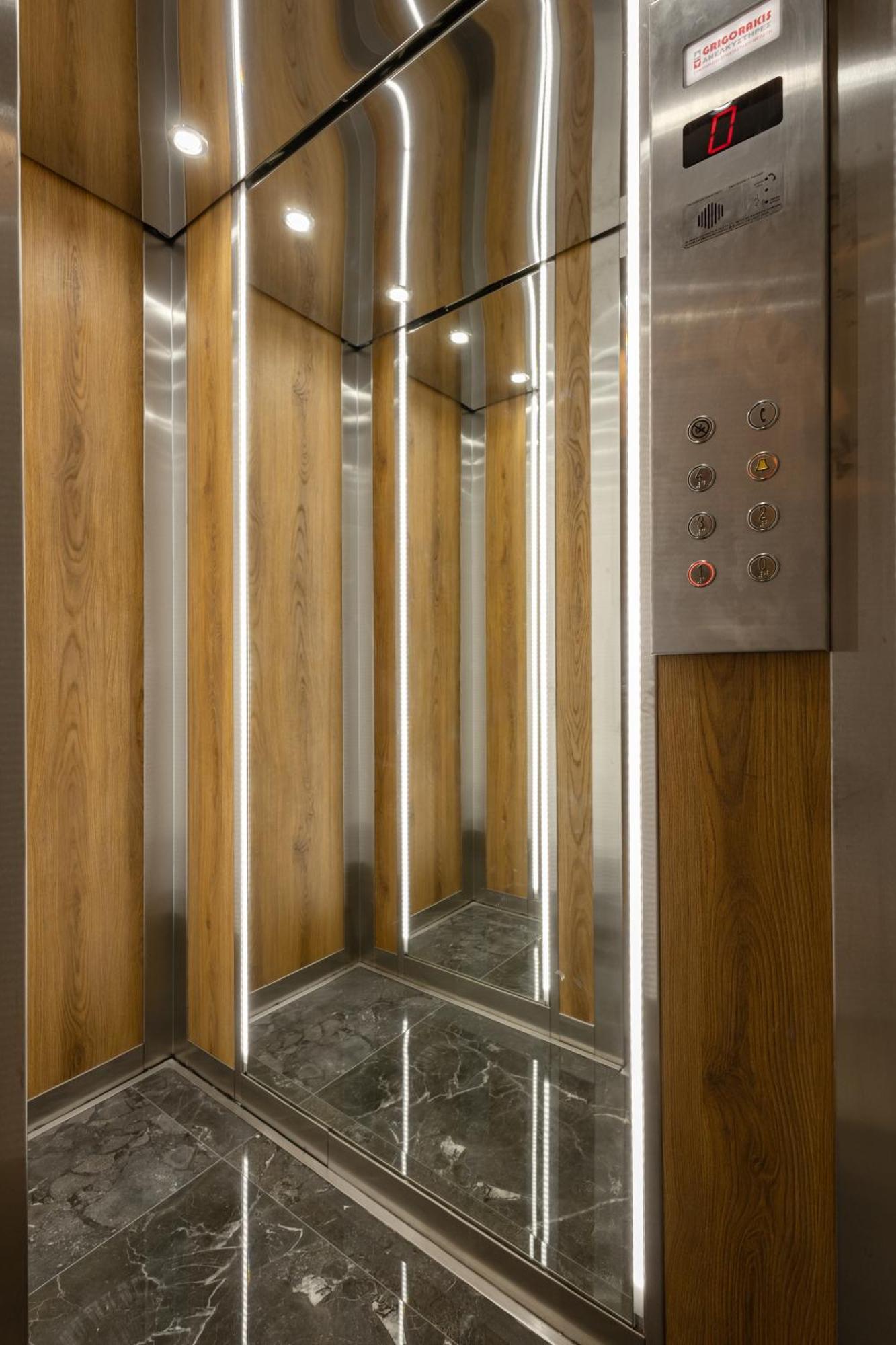 Omikron Luxury Residences Iraklion Buitenkant foto